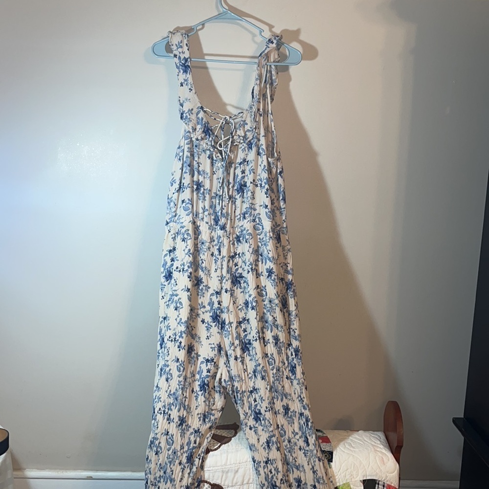 American Eagle Ruffle Culotte Floral Jumper - Picture 3 of 6